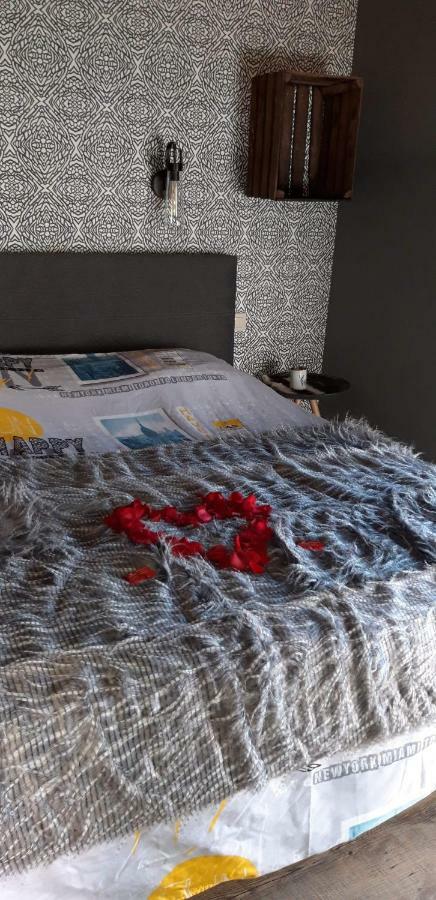 Gite De Corbion Loft2 Ciney Buitenkant foto